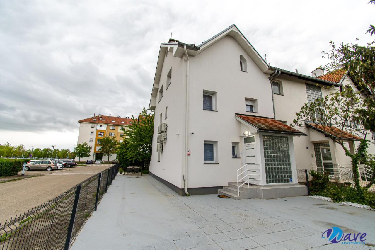 Modern Apartments Wave Near The Airport Velika Gorica Exterior photo